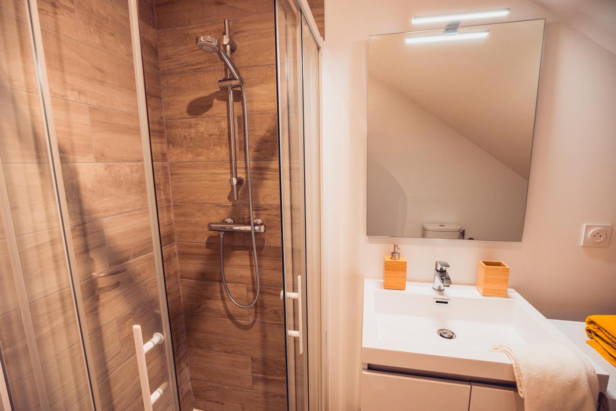Loft Lumineux Tres Spacieux - Parking Gratuit Châteauroux 외부 사진